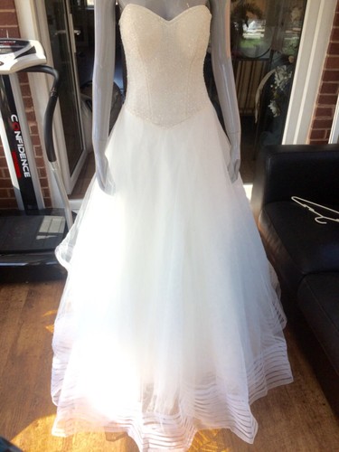 Bridal gown