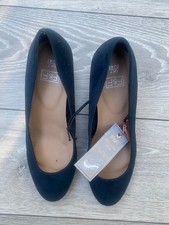 f/f navy heeles court shoes
