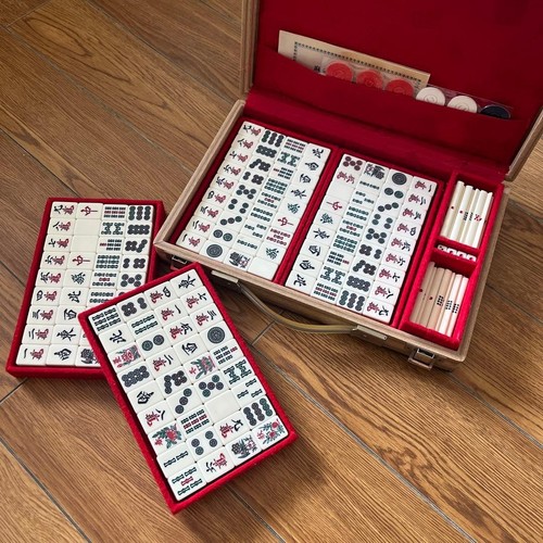 Mahjong tile set - tile,