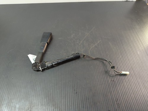 Bmw seat belt pretensioner - 1,
