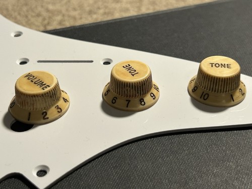 1962 style relic fender - style, strat