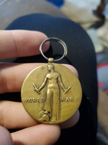 Ww2 lady liberty medal - liberty,