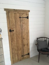 GORGEOUS  BESPOKE RUSTIC OLD CHARM RECLAIMED TIMBER LEDGED & BRACED DOOR.