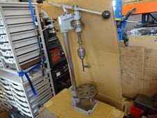 Universal pillar drill type George Thomas 6" table x 3 1/4" throat + pulley belt