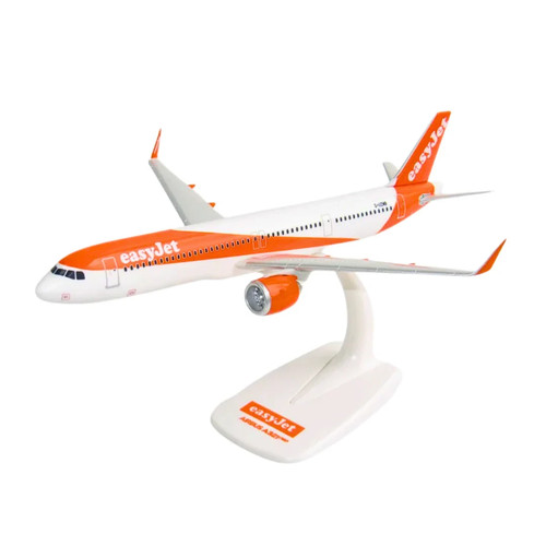 Easyjet airbus a321neo uzmb - a321neo, g-uzmb