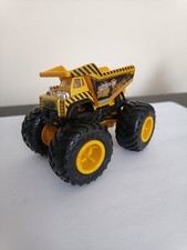 Hot Wheels Gotta Dump Monster