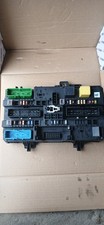 2004-2010 VAUXHALL OPEL ASTRA H 1.6 1.8 PETROL FUSE BOX 13206758