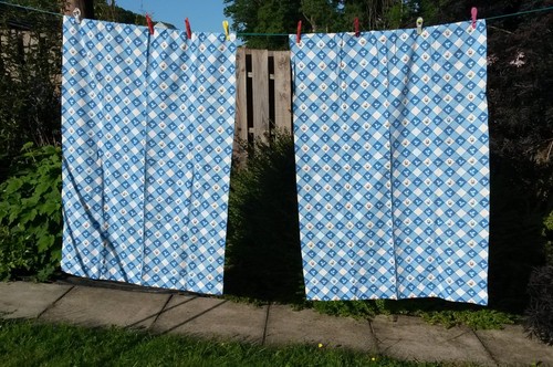 Vintage 1950s pair curtains
