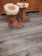 UGG Plumdale 1894 Chestnut