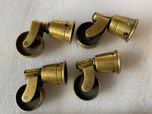 Set antique brass cup - of, 4