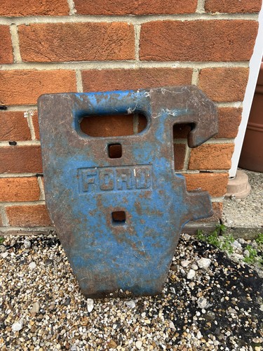 Ford 7000 tractor front - ford,