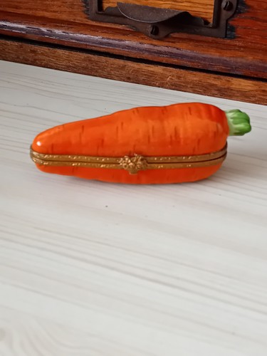 Limoges vintge carrott - limoges,