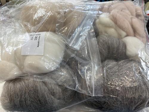 500g wool for felting - , or