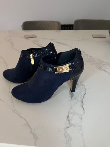 Ladies lotus shoe - lotus,