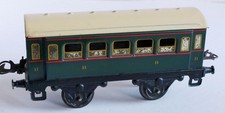 FRENCH HORNBY (O GAUGE) 1ST CLASS 4 WHEEL COACH  VOITURE 1-S (GREEN)  (UNBOXED)