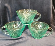 Set of 3 Pressed glass cups