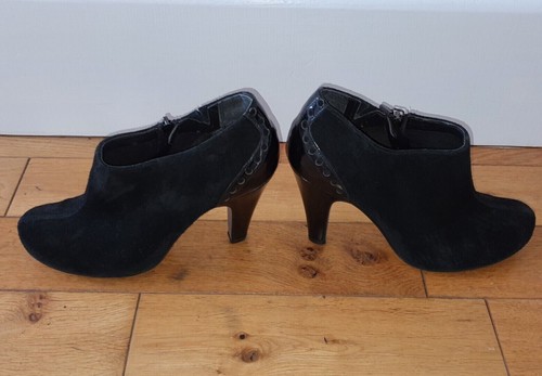 Clarks black suede ankle - , boots