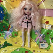 Rainbow High Bella Parker Doll