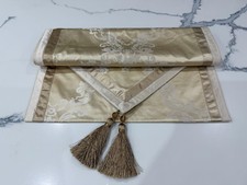 LAURA ASHLEY GOLD DAMASK TABLE RUNNER NEW