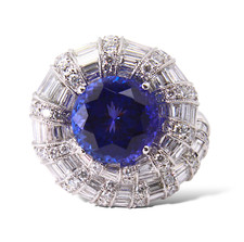 Large Tanzanite Diamond Gold