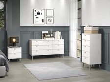 Augusta Curve Bedroom & Living