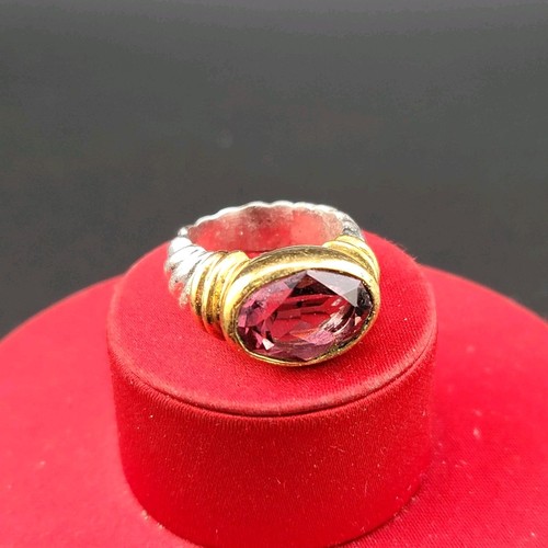 Vtg ring oval lg - sz, purple