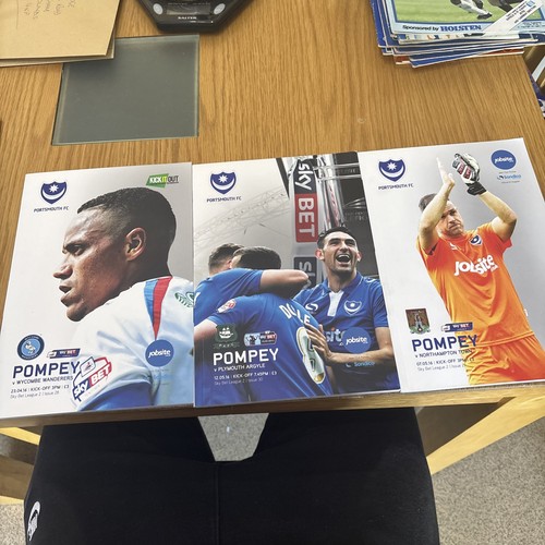 Portsmouth football programmes - portsmouth,