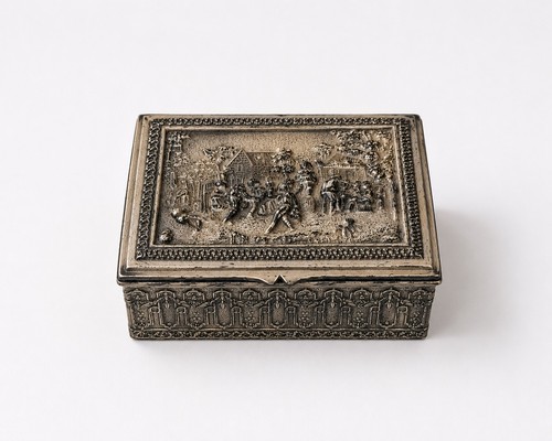 Vintage metal trinket - vintage,
