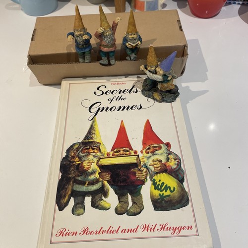 Secrets the gnome signed - secrets, of