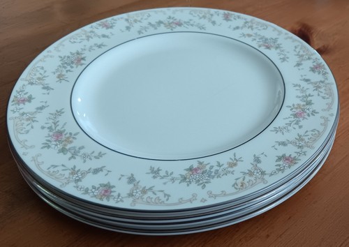 Royal doulton bone china - royal,