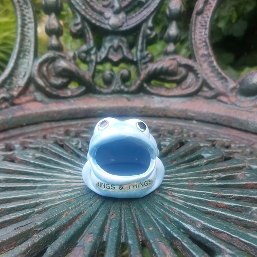 Vintage open mouthed - open, frog