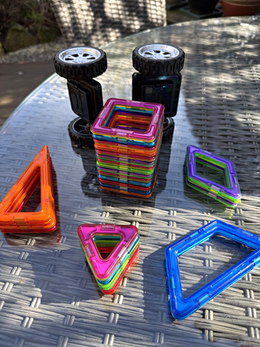 Magformers magnetic tiles lot - magnetic,