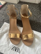 Zara Gold Strappy Block Heels Sandals Shoes EU 40 Used Good Condition