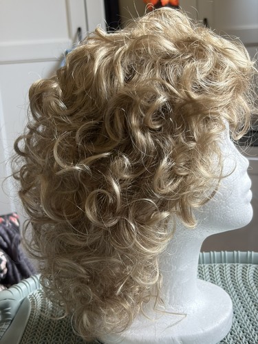 Beautiful sultry wig - beautiful,