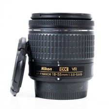 Nikon Nikkor 18-55mm