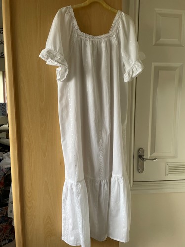 Ladies nightie size 14 - ladies,