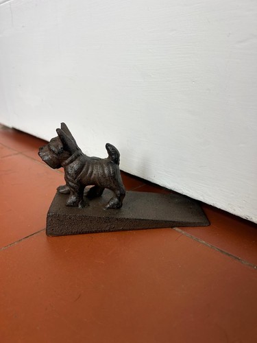 Cast iron scottie dog doorstop - cast,