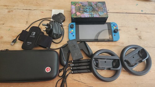 Nintendo switch handheld - switch, 1