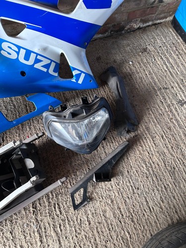 Suzuki gsx 600cc fairing - suzuki,