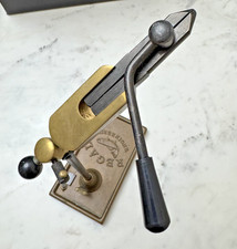 Fly Tying Vise w/ Traditional