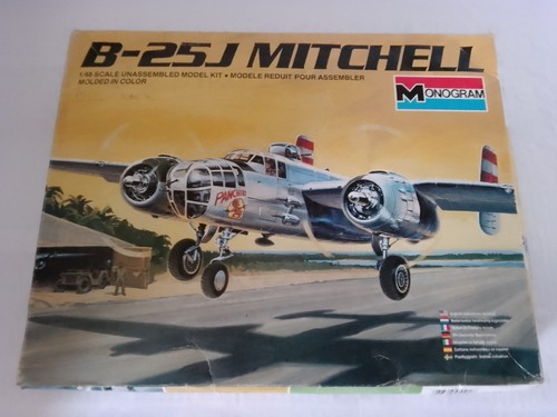 Monogram 25j mitchell - 1/48,