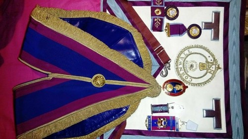 Mark master mason - mason, apron