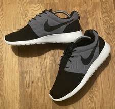 Nike Roshe Run Grey Black Trainers Size UK 9 Mens Knit Gym Running 511881-028