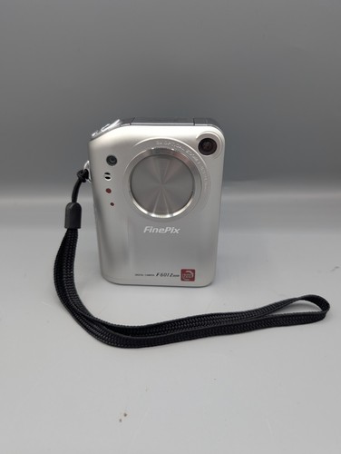 Fuji finepix f601 zoom - fuji,