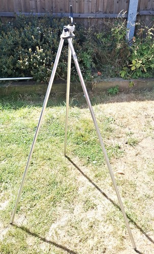 Dinsmores beach fishing tripod - beach,