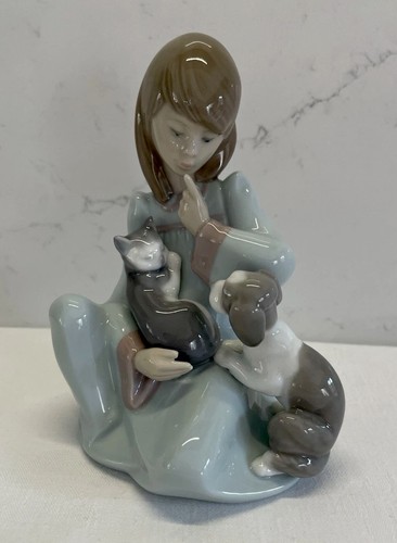 Lladro cat nap figurine 05640 - cat,
