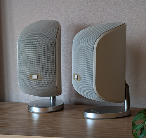 Bowers wilkins m 1 - &,