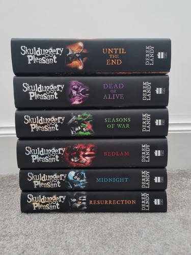 Skulduggery pleasant - pleasant, 10-15