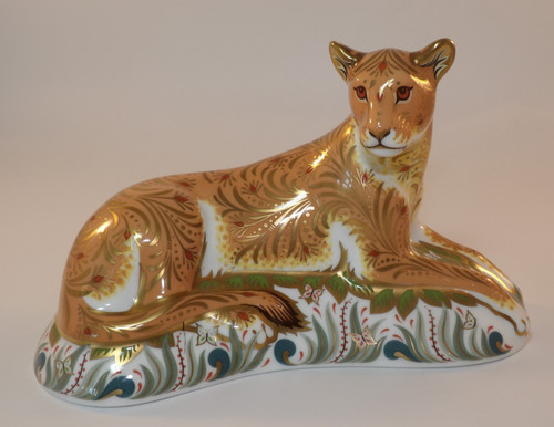 Royal crown derby lioness - royal,