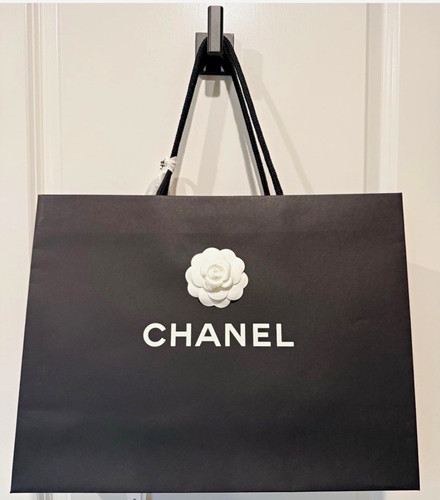 Chanel black white paper - black,